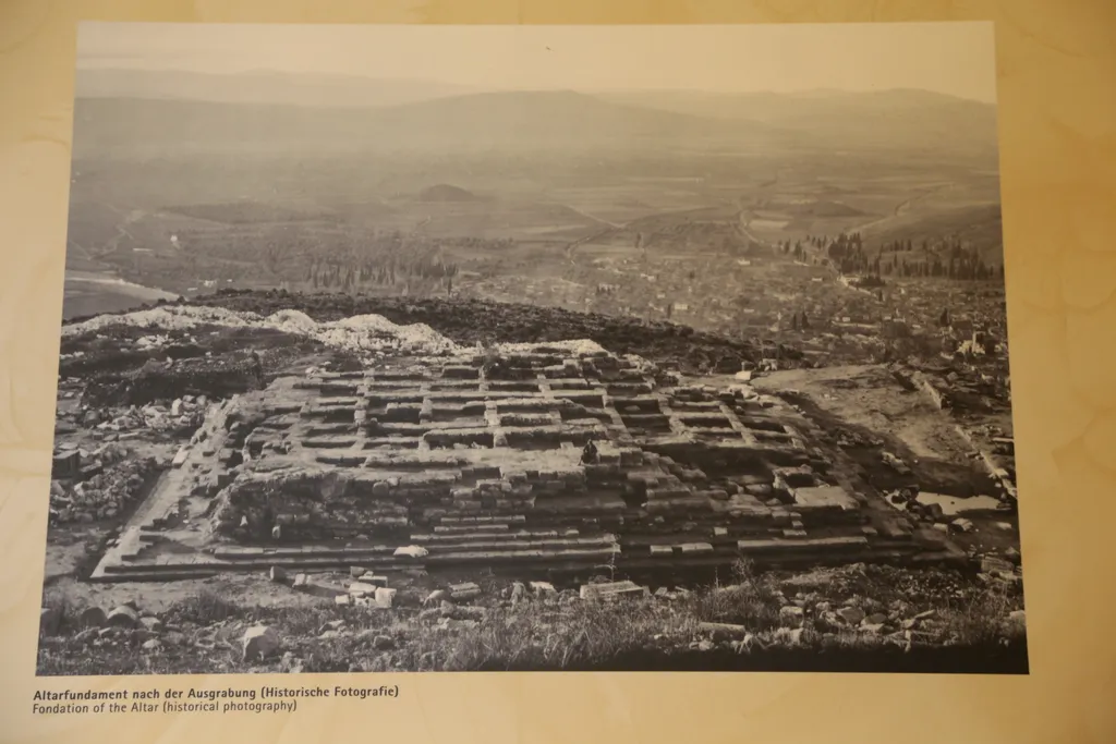 Foundation of Altar to Zeus at Pergamum, Asia Minor
