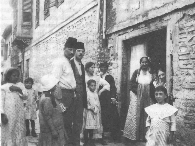 Jews of Salonika (aka Thessalonica) in 1917