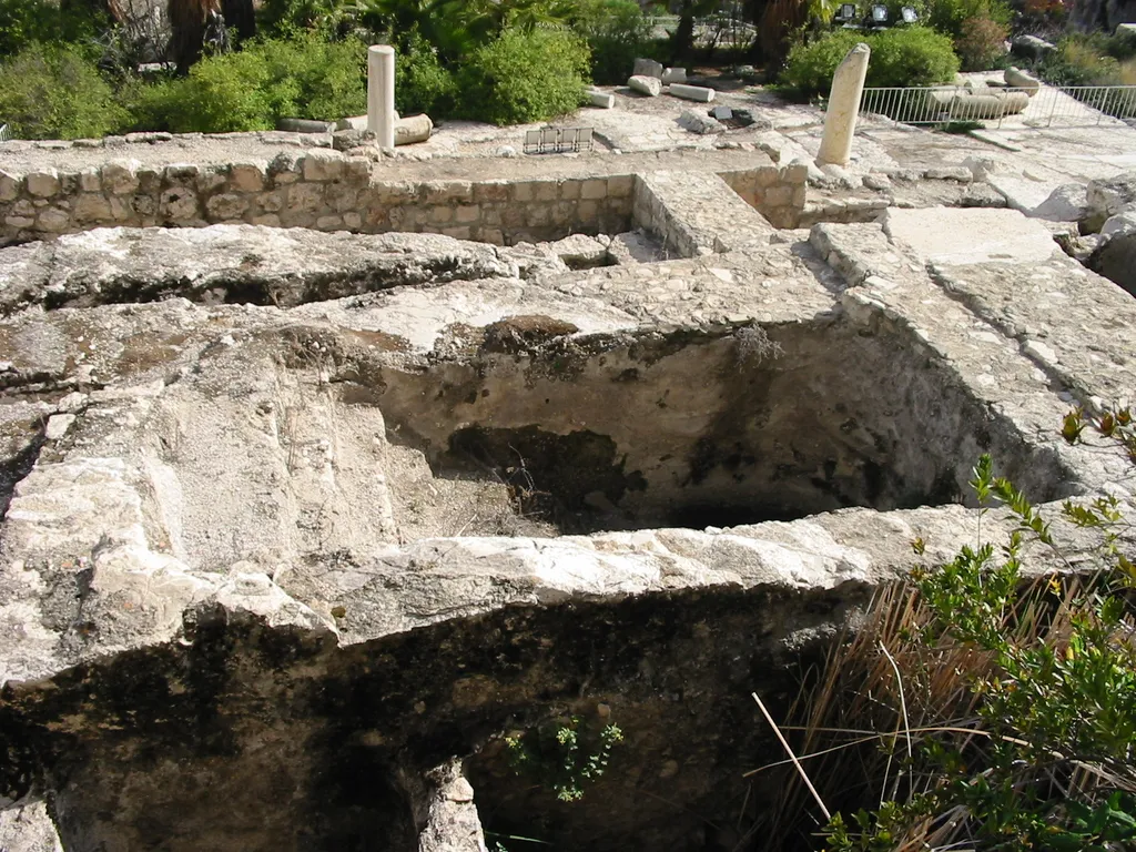 Mikveh (מִקְוֶה) at Southern Steps of Temple Mount