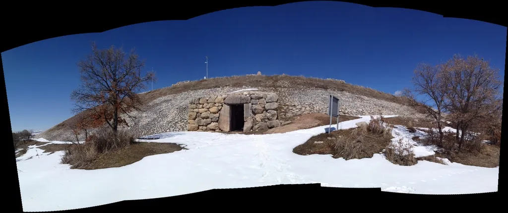 Exit for Flanking Enemies Near Palace at Hattusa