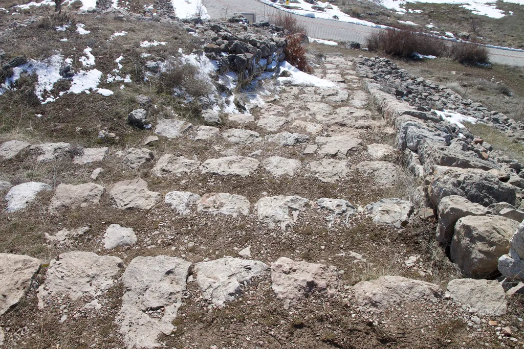 Steps down from Capitol at Hattusa