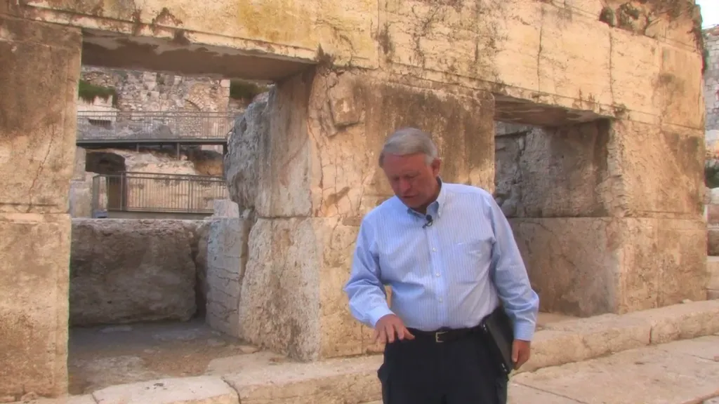 Jesus Scatters Money Changers in the Temple Area (Matt 21:12-13) (Day 2 of Passion Week)