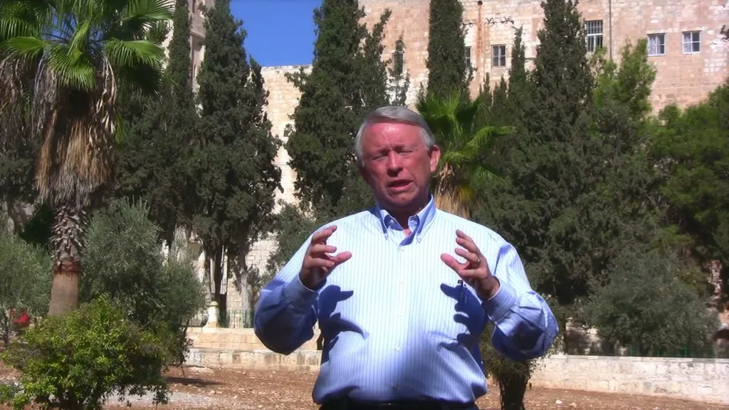 Paul Arrested on Temple Mount (Acts 22:23-29)